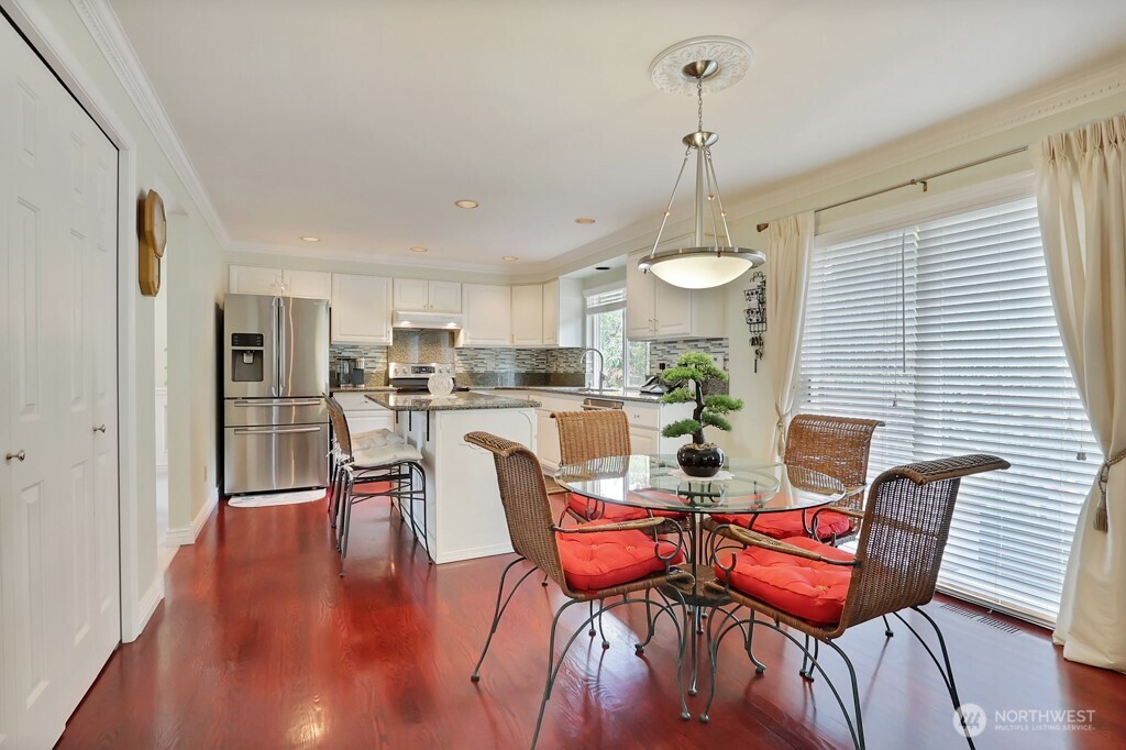 30807 1st Place Property Photo 8