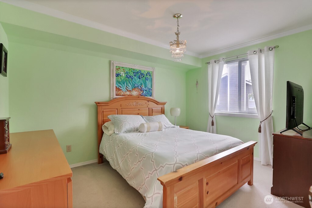 30807 1st Place Property Photo 14