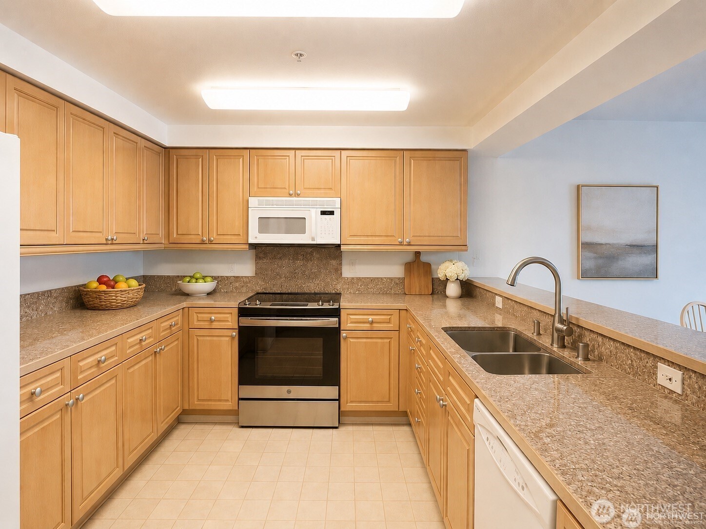 15020 Bothell Way 204 Property Photo 6