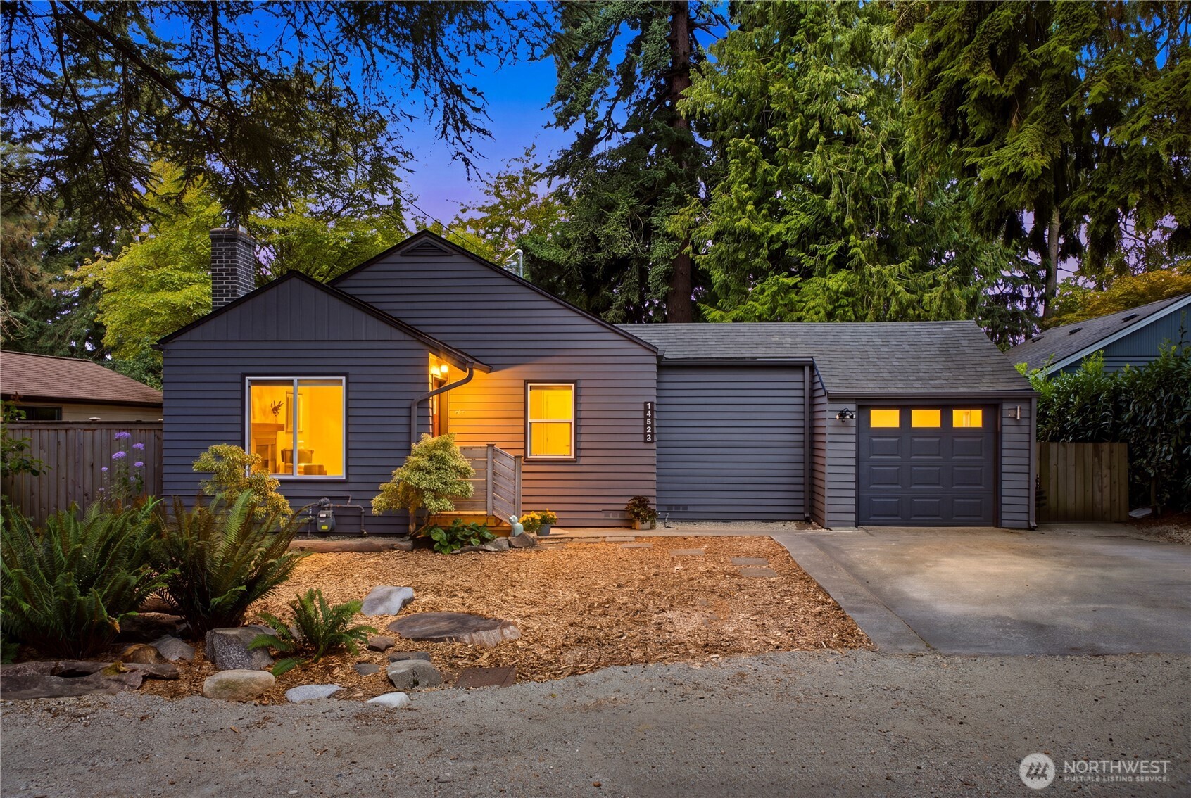 14323 23rd Place Property Photo 1