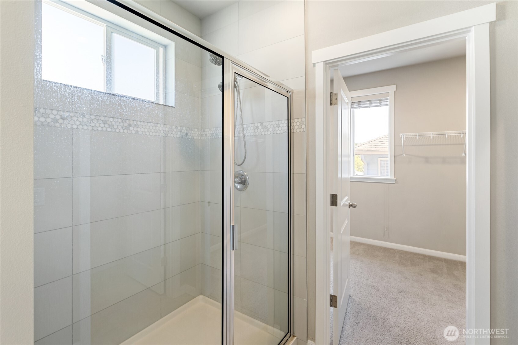 2412 Ne Boulderstone Court Property Photo 14