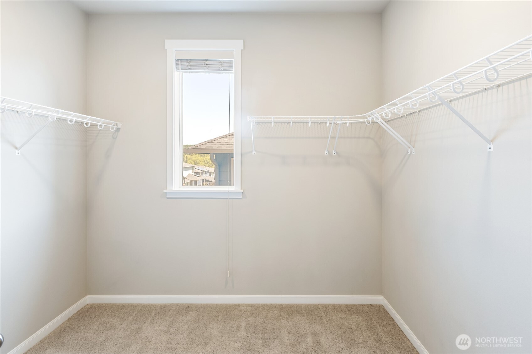 2412 Ne Boulderstone Court Property Photo 15