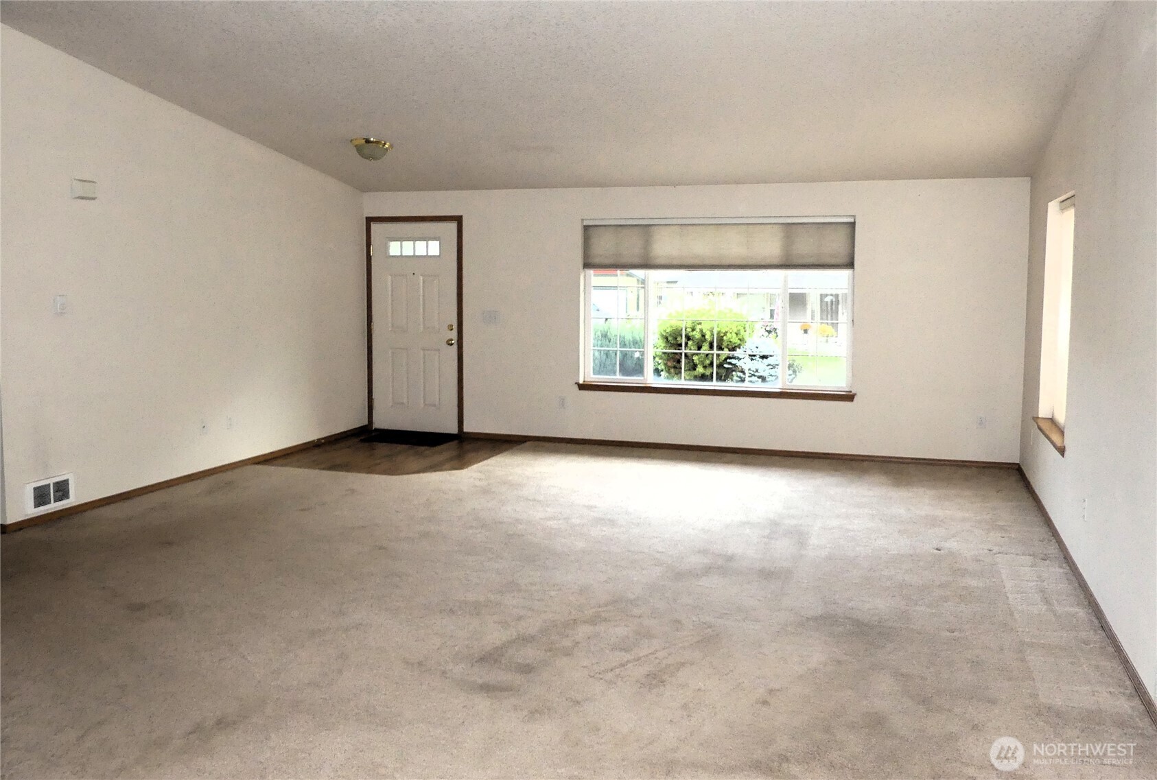 1320 Ashland Street Property Photo 4