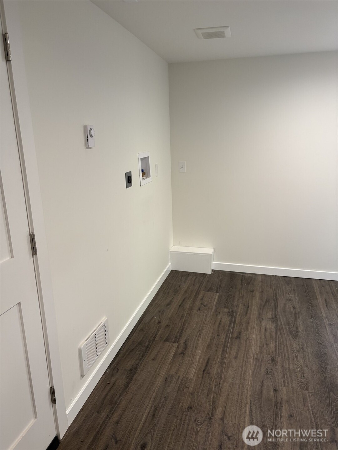 7537 S Dillard Avenue Property Photo 12