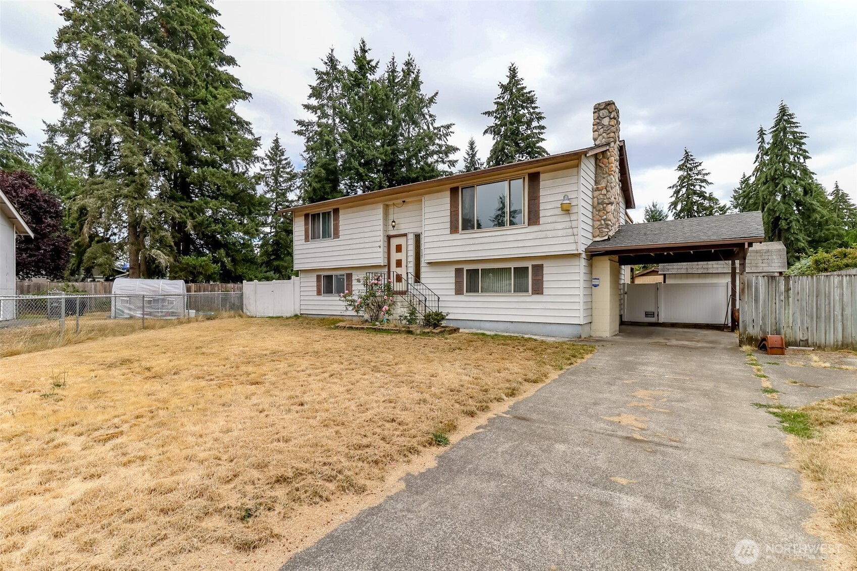 1134 156th Street Property Photo 3