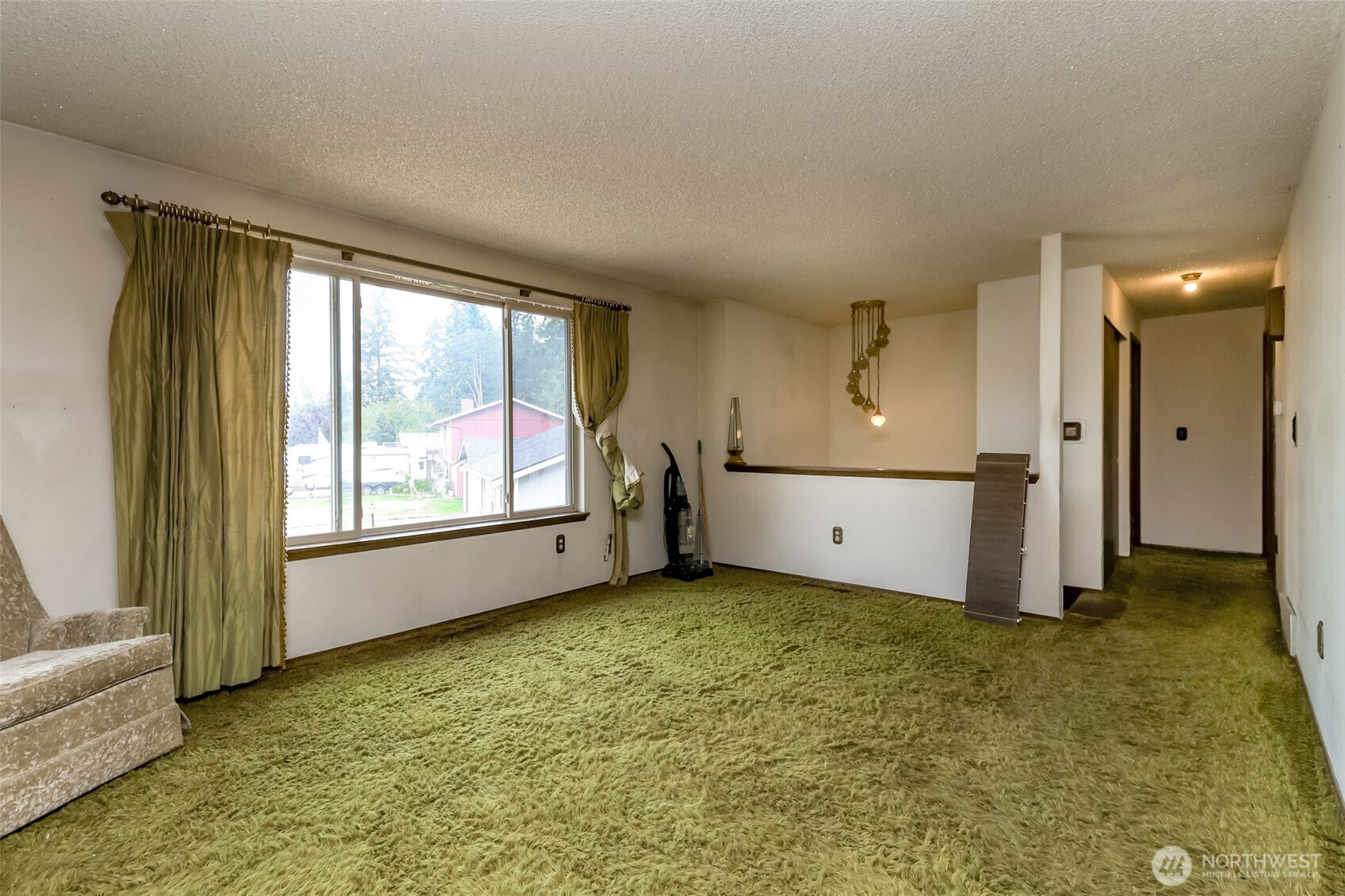 1134 156th Street Property Photo 6