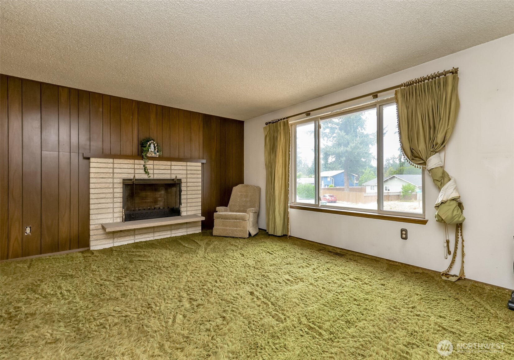 1134 156th Street Property Photo 7