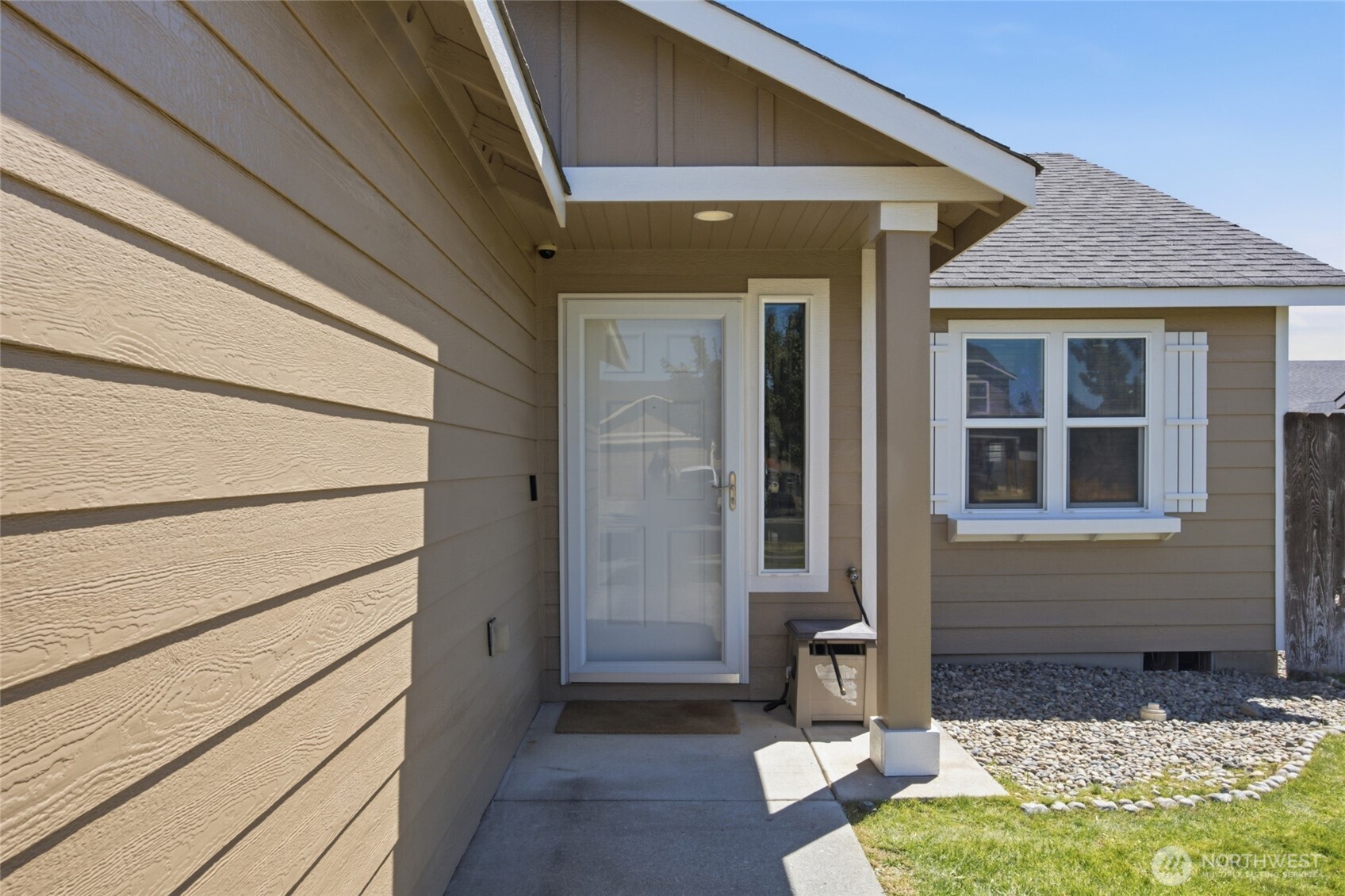 1621 E Truman Drive Property Photo 5
