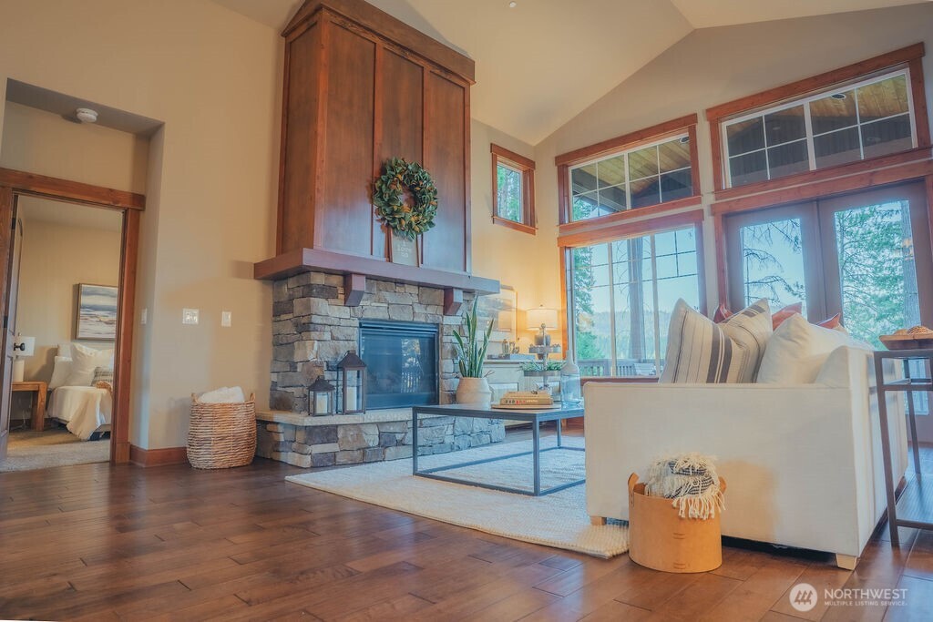 331 Black Nugget Lane Property Photo 4