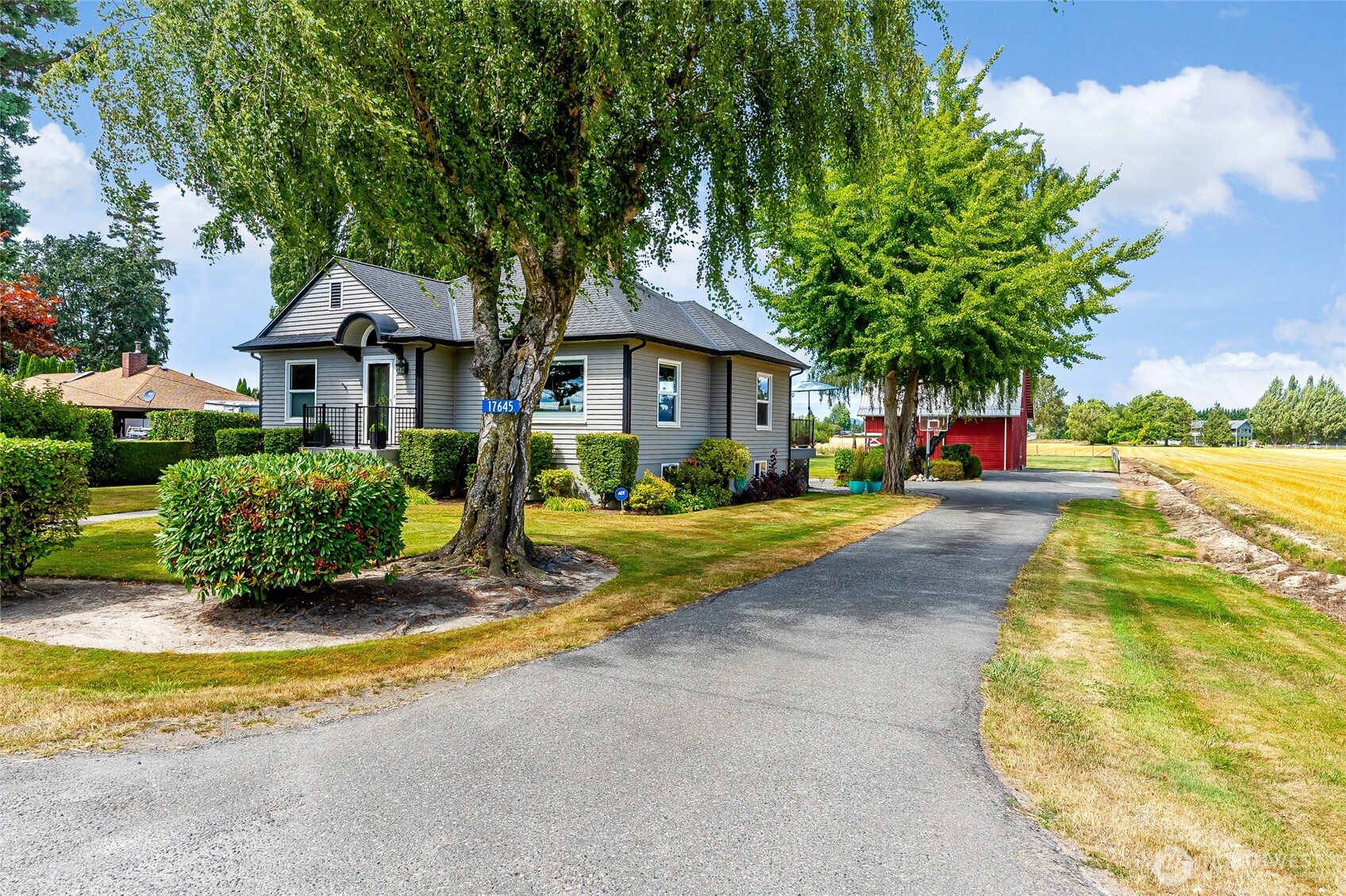 17645 Mclean Road Property Photo 1