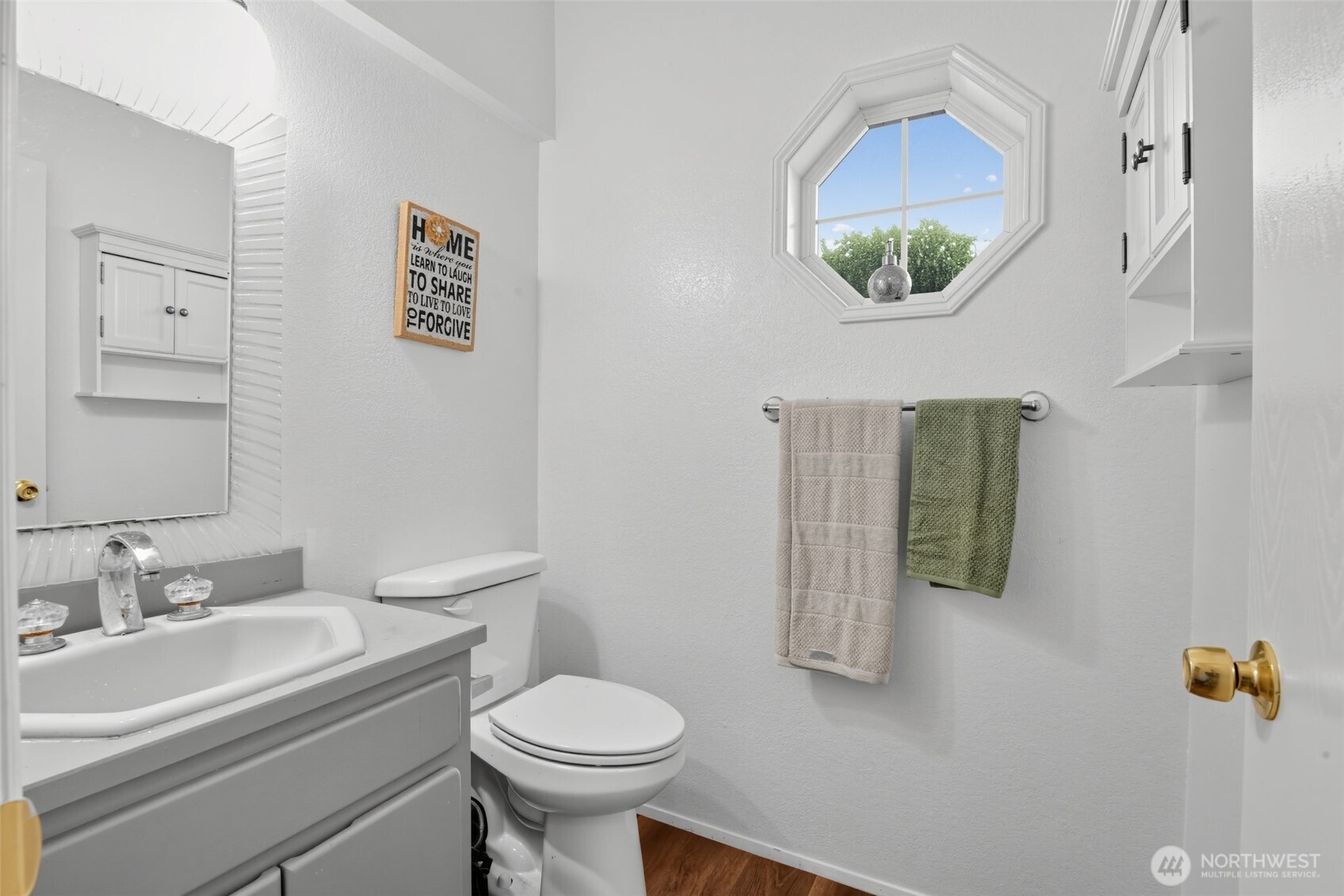 844 Holbeck Drive Property Photo 12