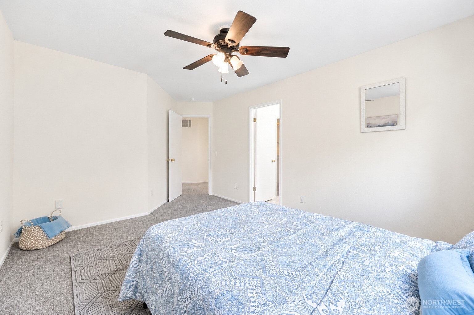 844 Holbeck Drive Property Photo 14