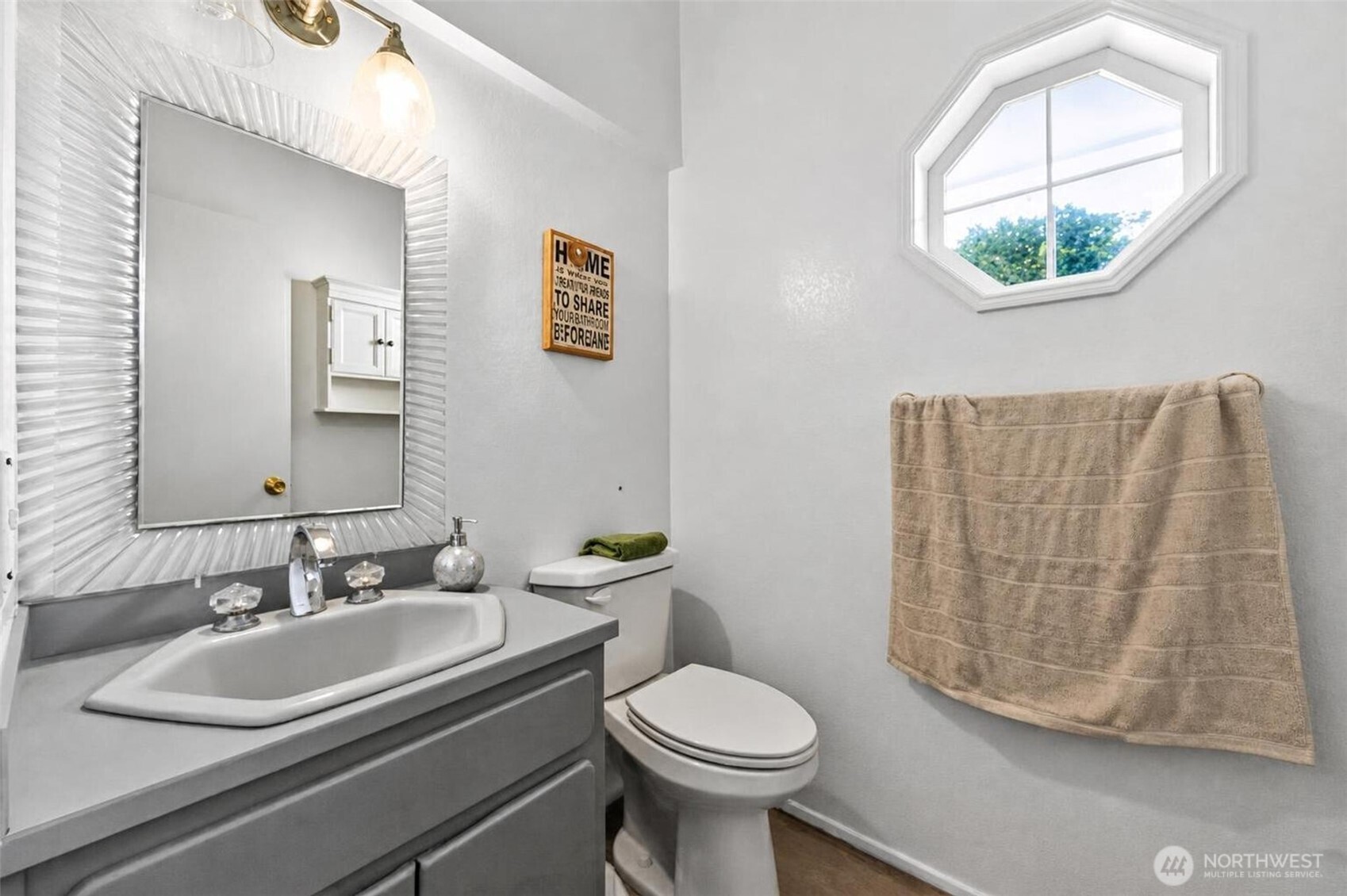 844 Holbeck Drive Property Photo 15