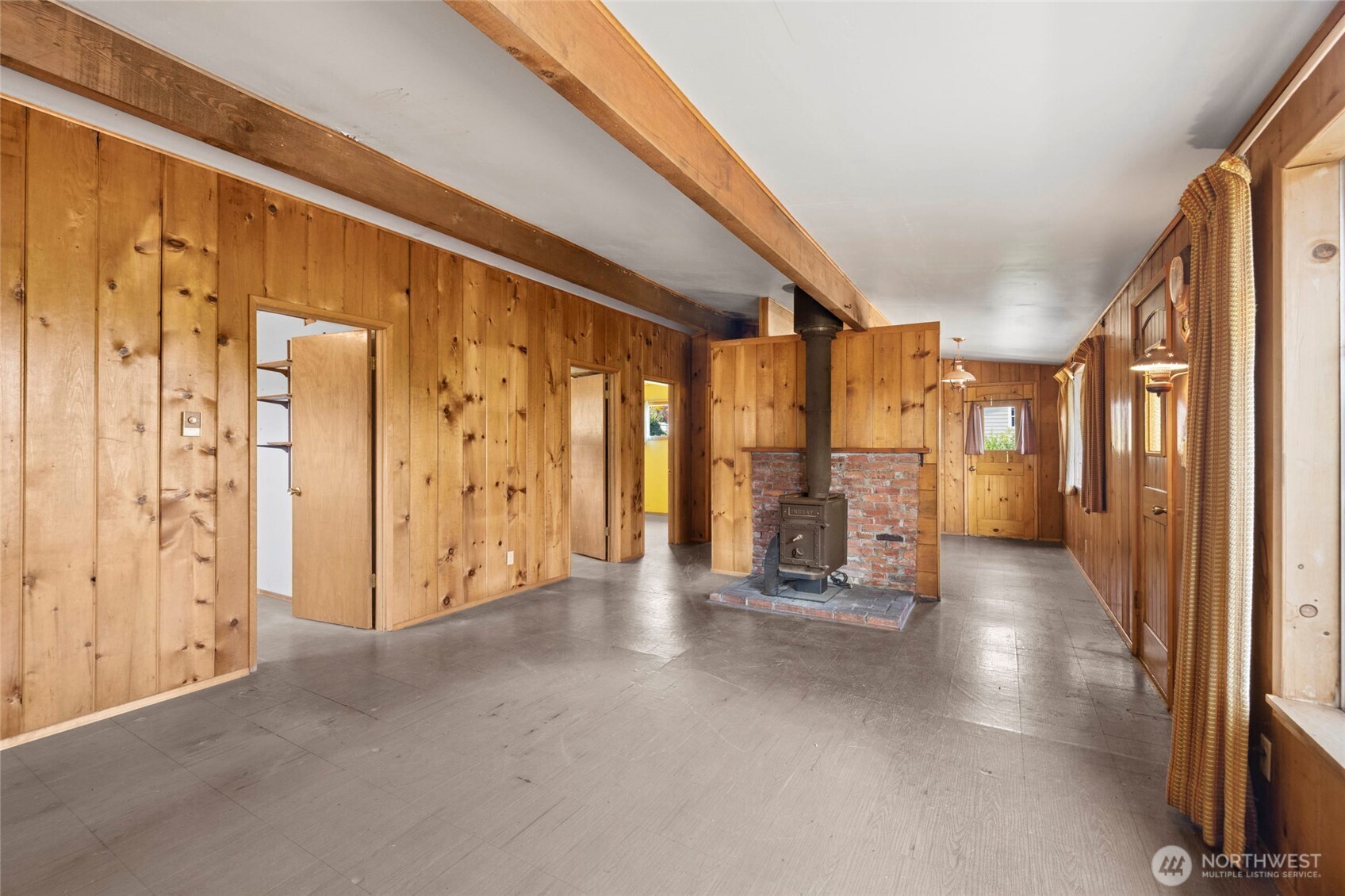 881 Rocky Point Drive Property Photo 15