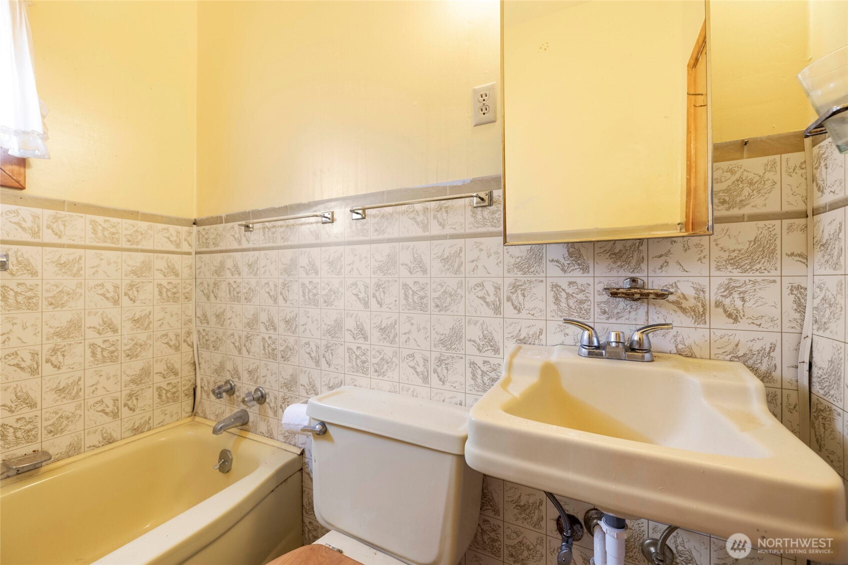 881 Rocky Point Drive Property Photo 22