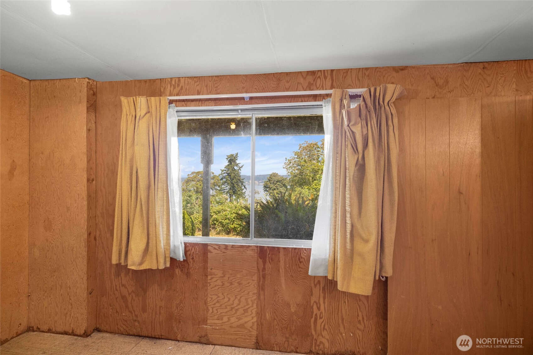 881 Rocky Point Drive Property Photo 32