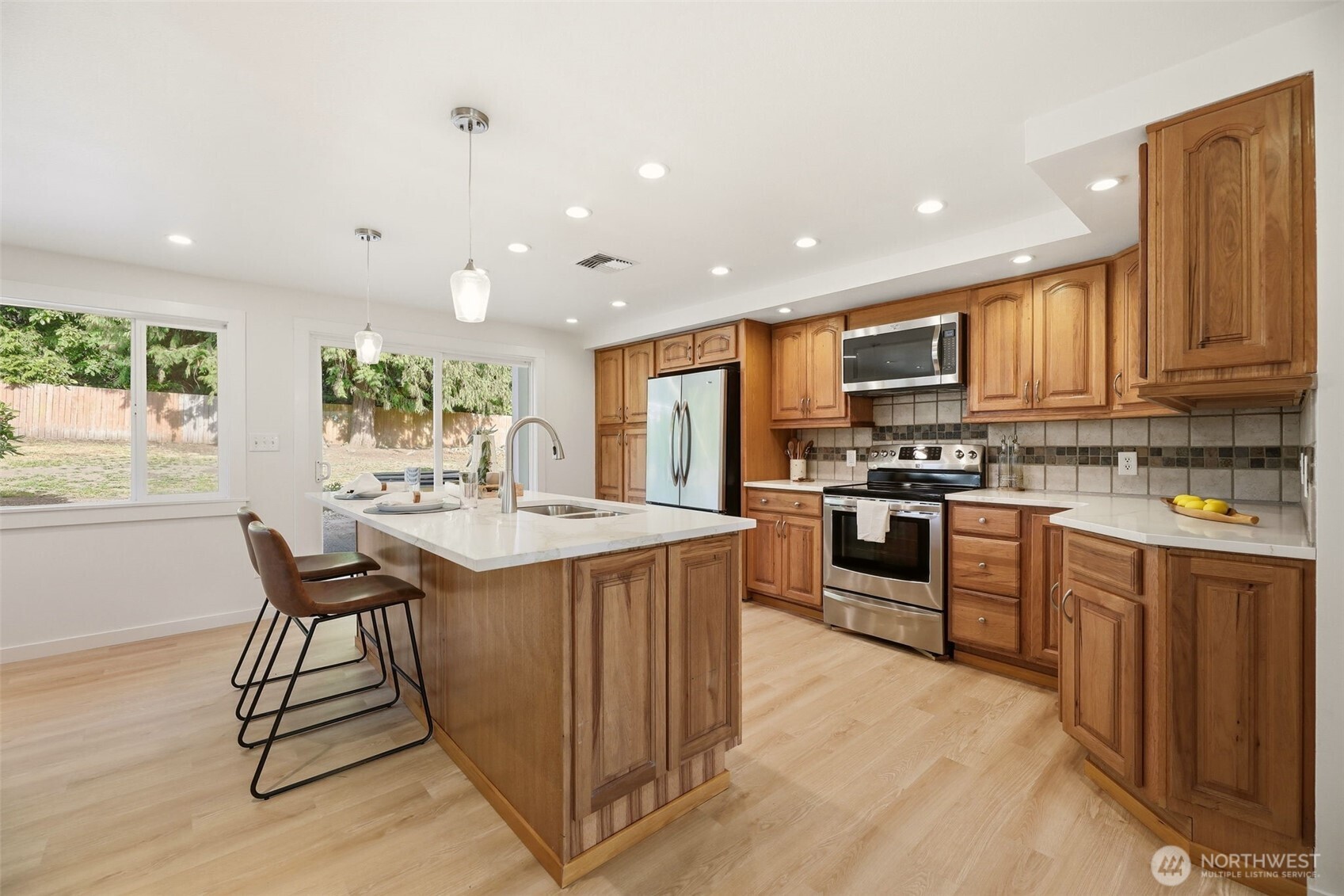 23105 32nd Avenue Property Photo 9