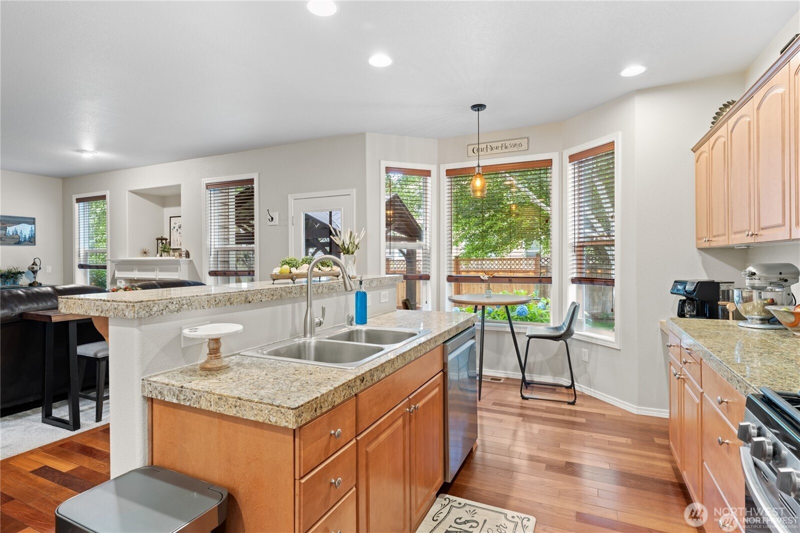 7123 Prism Street Property Photo 6