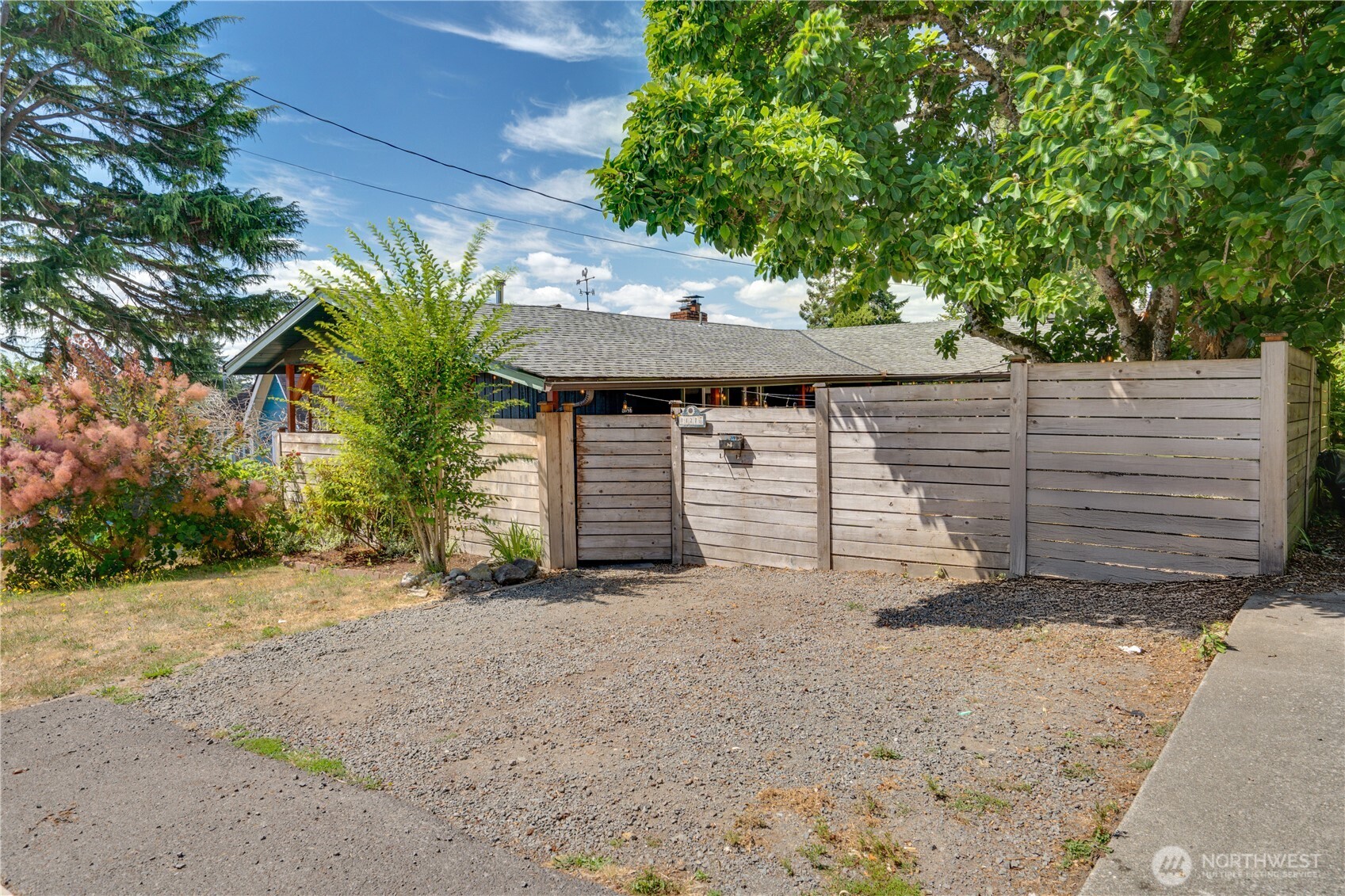 1127 Perry Avenue Property Photo 35