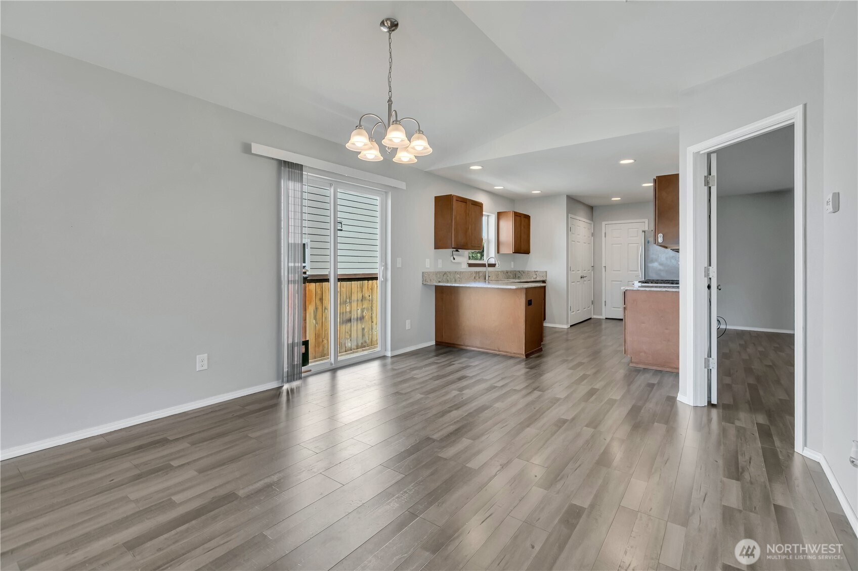 268 S Cottage Street Property Photo 6
