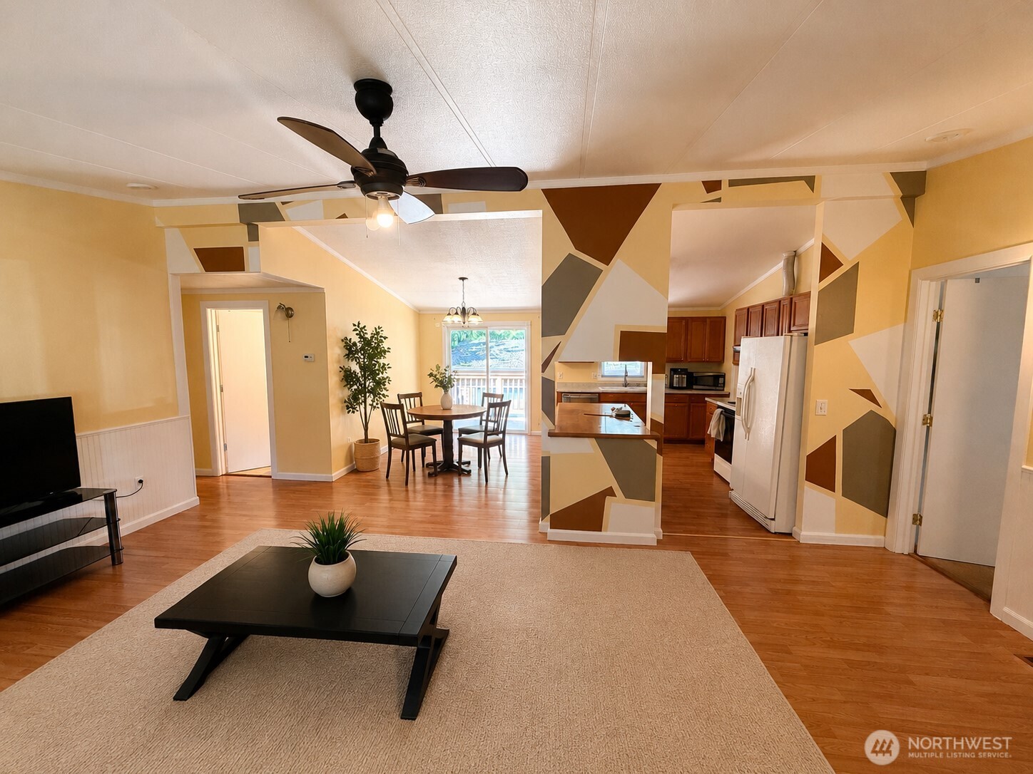 9039 Steele Creek Loop Property Photo 4