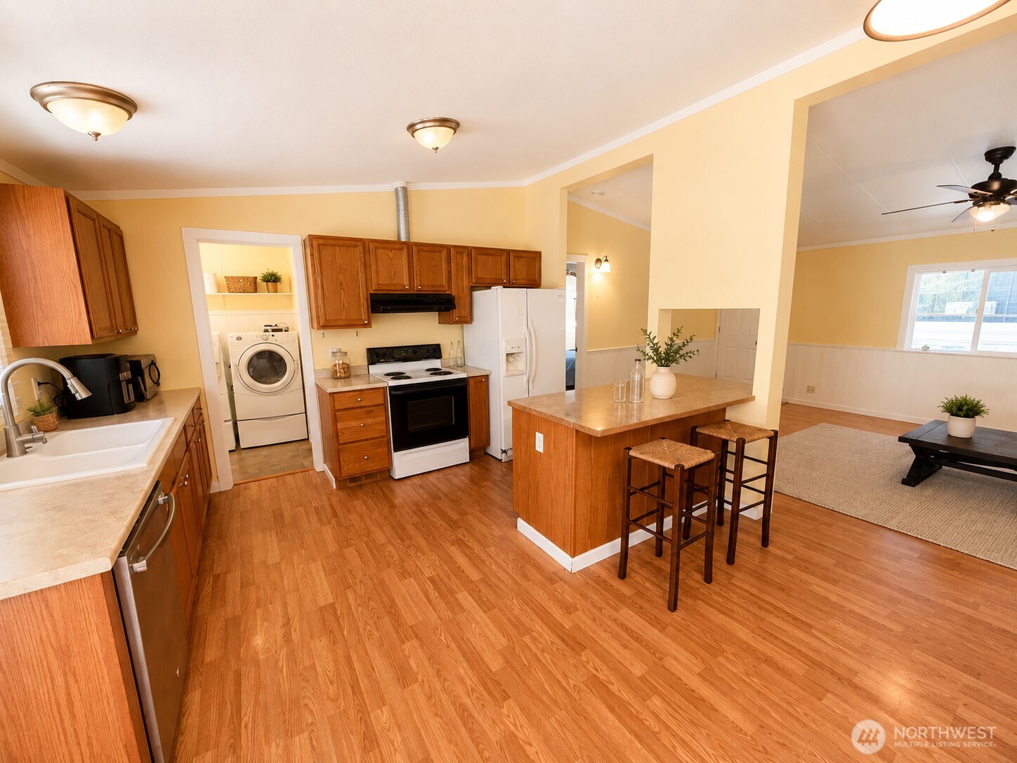 9039 Steele Creek Loop Property Photo 5