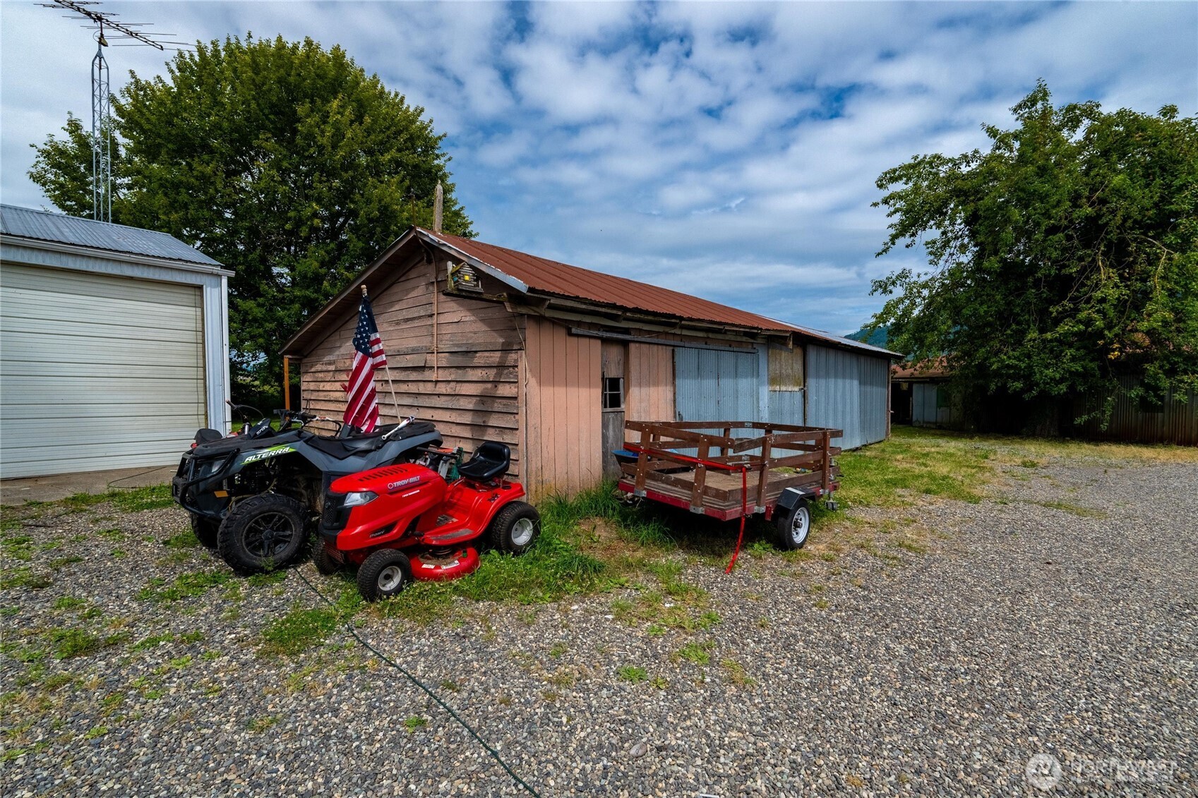 7592 Oat Coles Road Property Photo 3