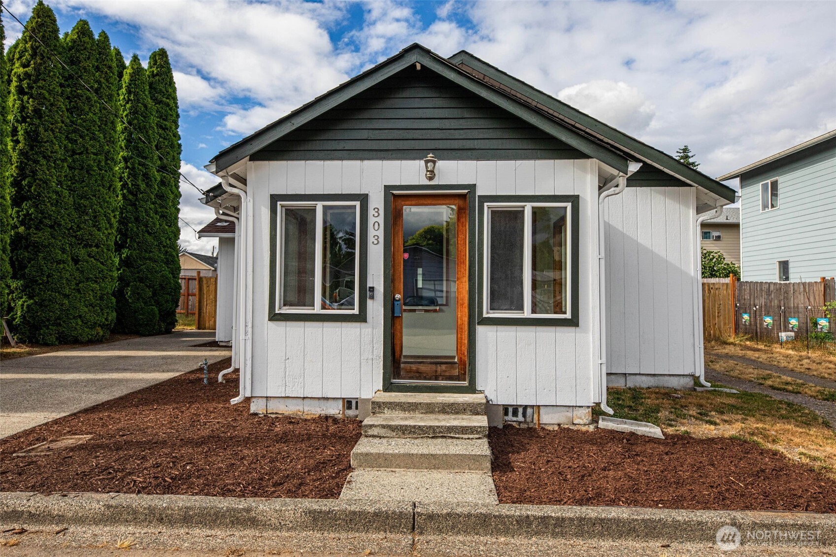 303 Fir Avenue Property Photo 2