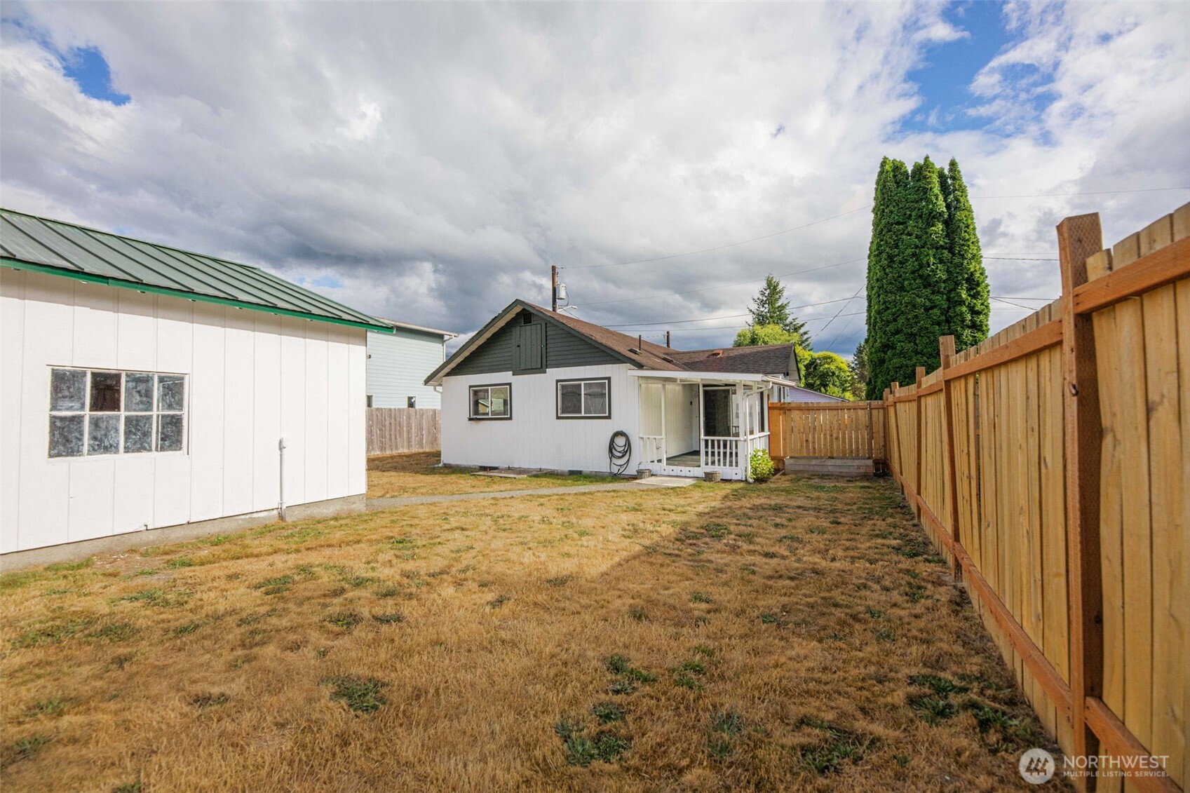 303 Fir Avenue Property Photo 11