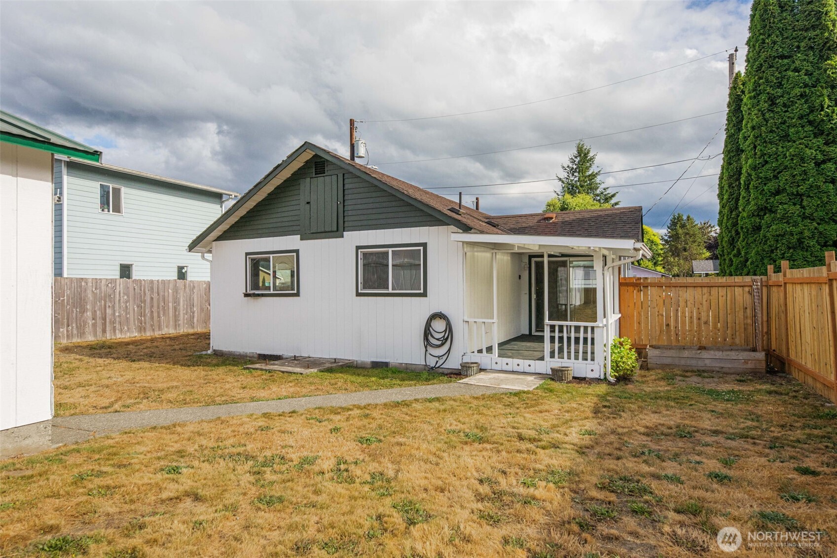 303 Fir Avenue Property Photo 12
