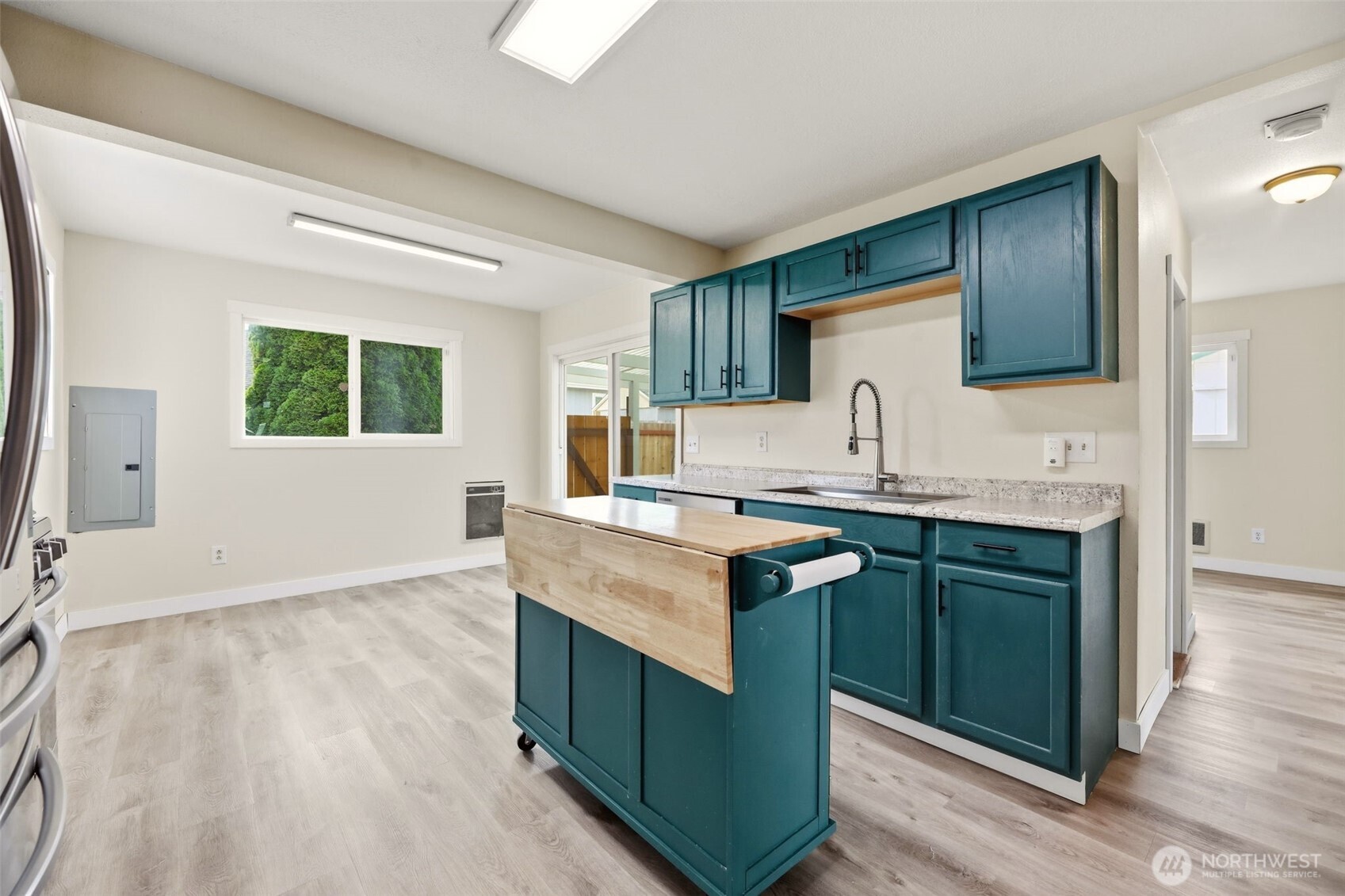 303 Fir Avenue Property Photo 26