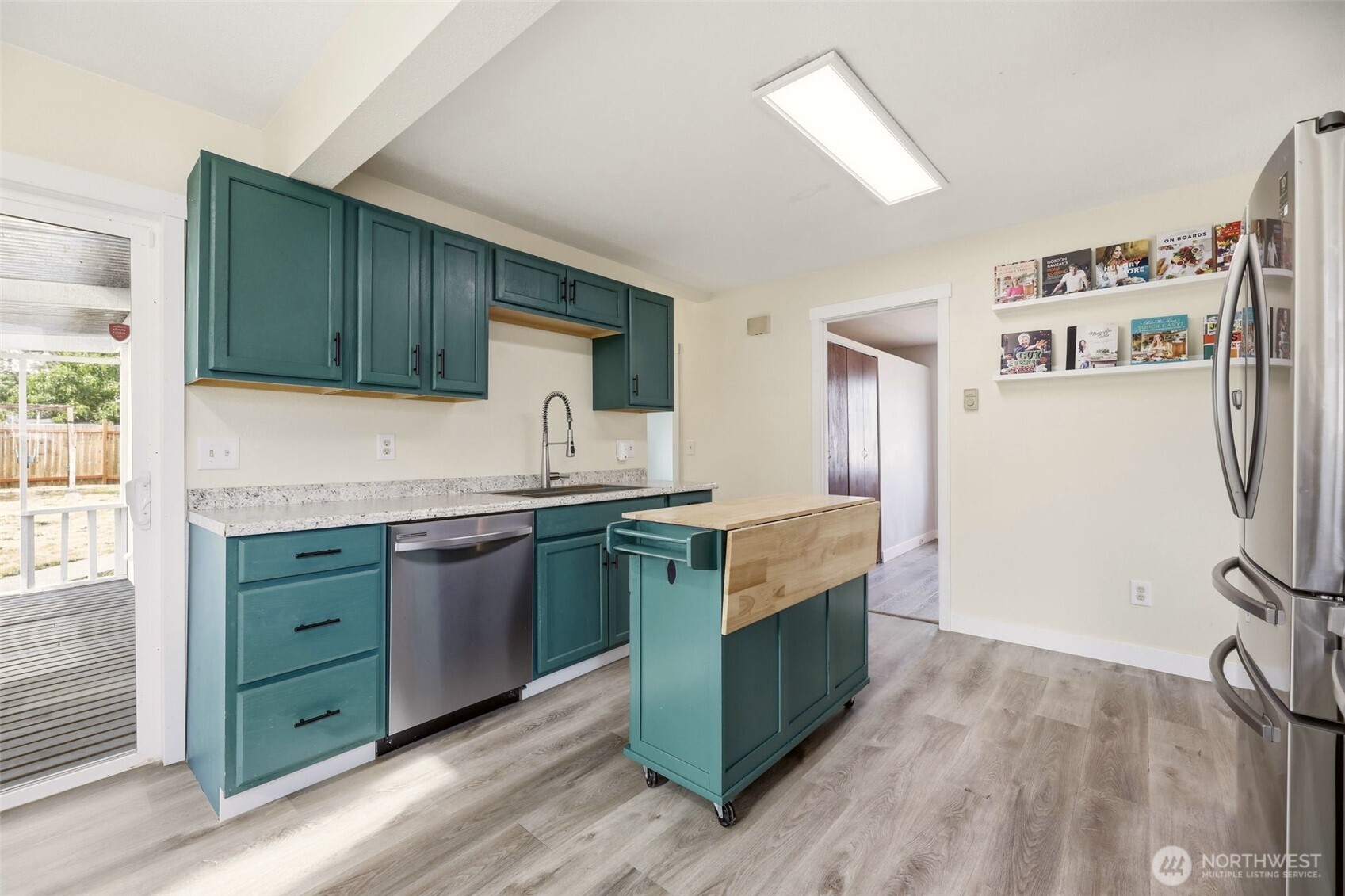 303 Fir Avenue Property Photo 28