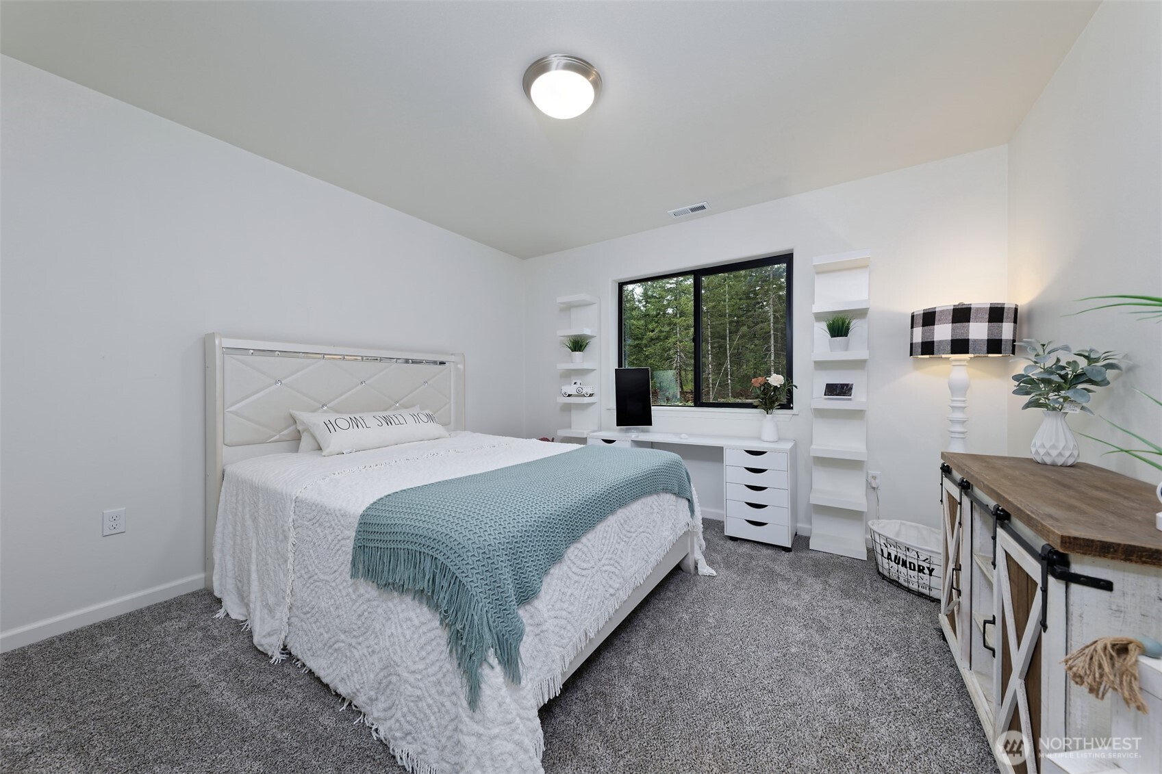 19 Raven Lane Property Photo 21