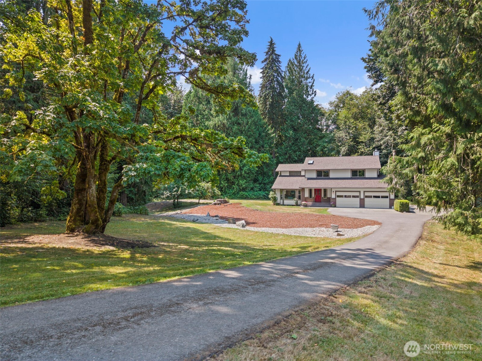 5231 Vine Court Property Photo 2