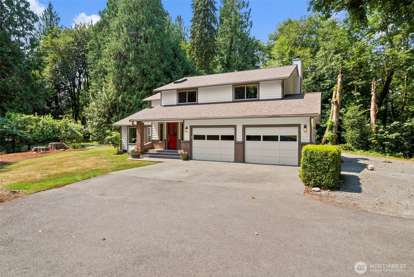 5231 Vine Court Property Photo 5