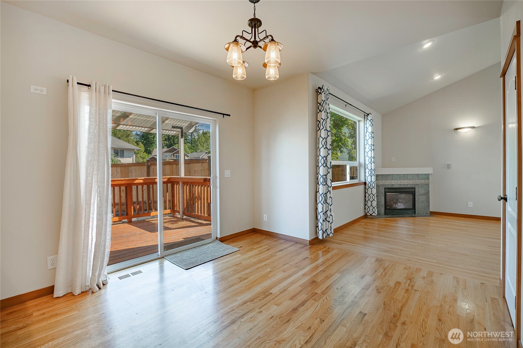 3519 Skylark Loop Property Photo 18