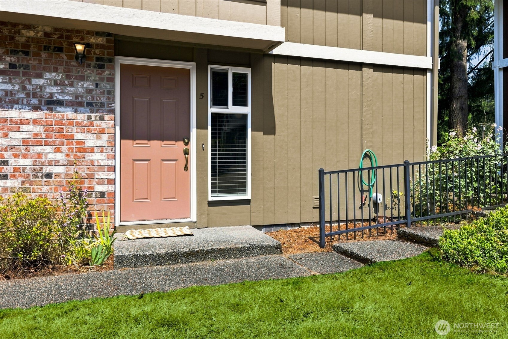 7403 Fairview Road 5 Property Photo 3