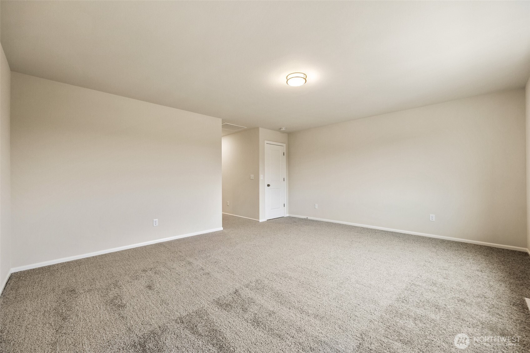 108 Pine Hollow Drive Property Photo 18