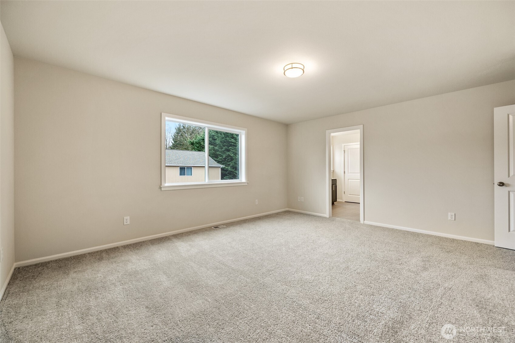 108 Pine Hollow Drive Property Photo 24
