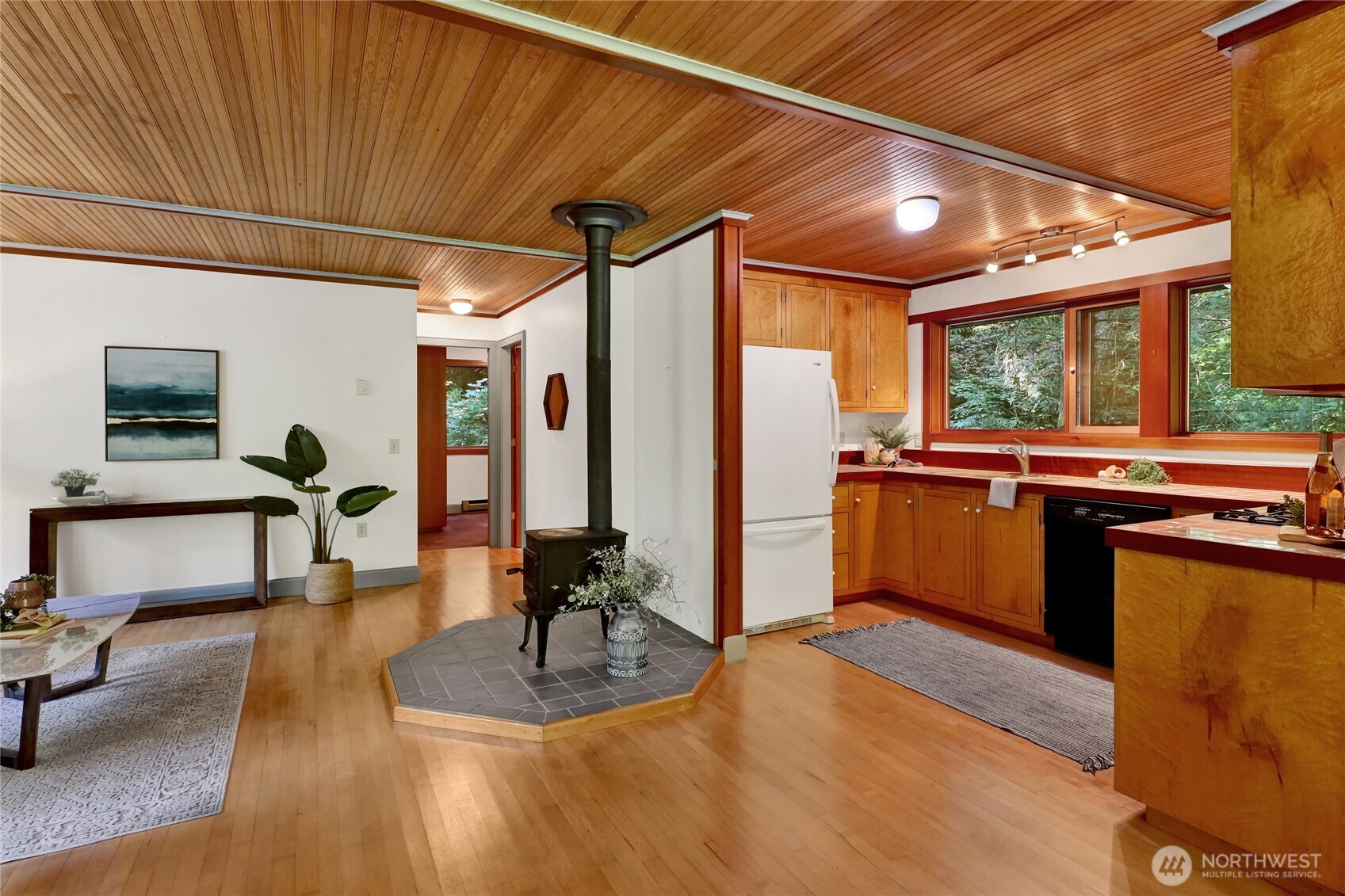 3270 Pond Lane Property Photo 8