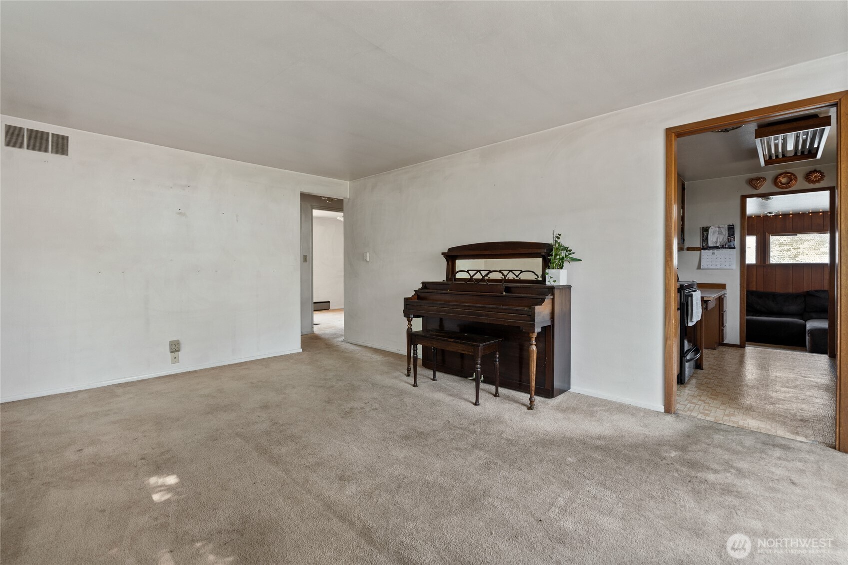 16639 35th Avenue Property Photo 2