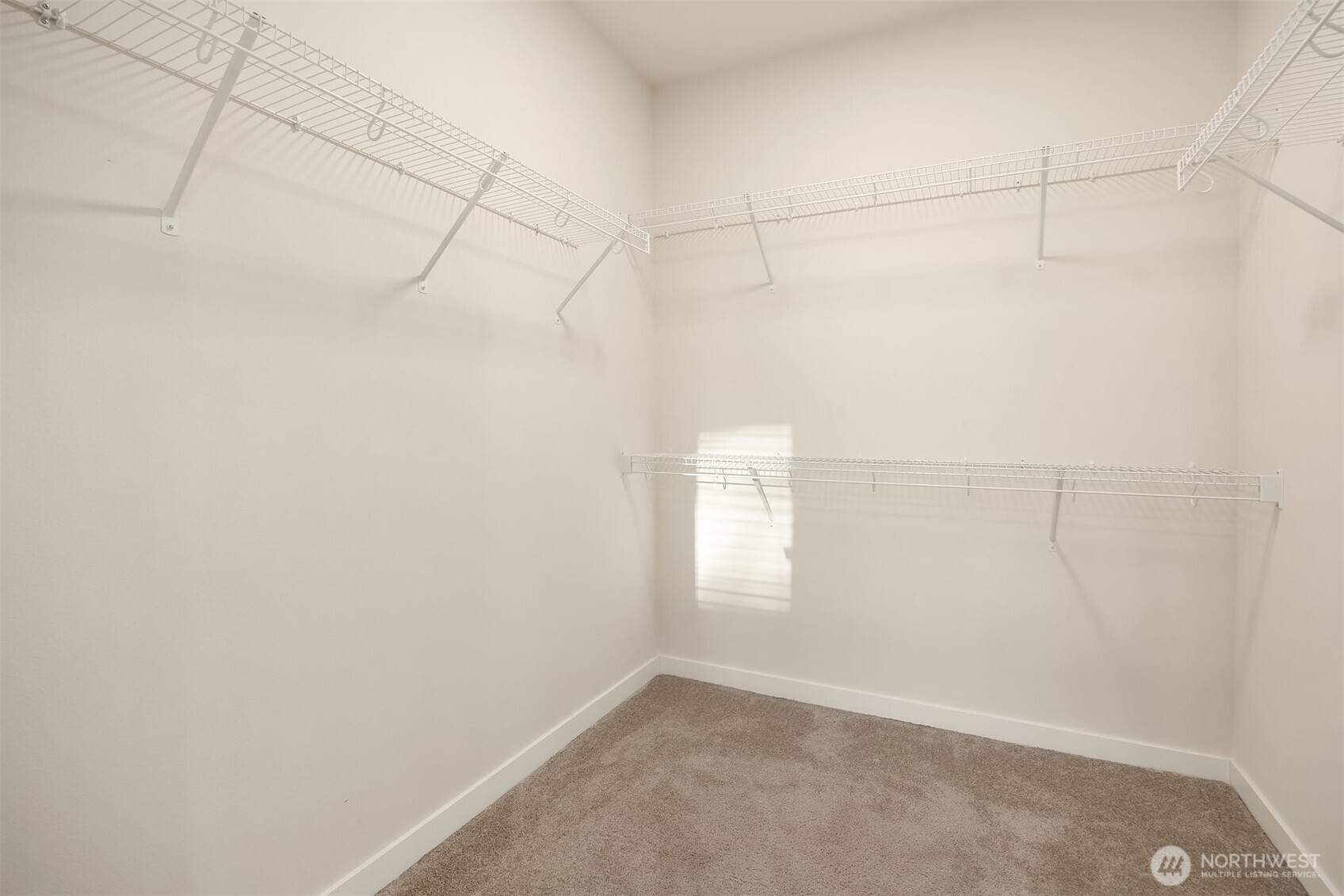 959 6th Avenue Property Photo 21