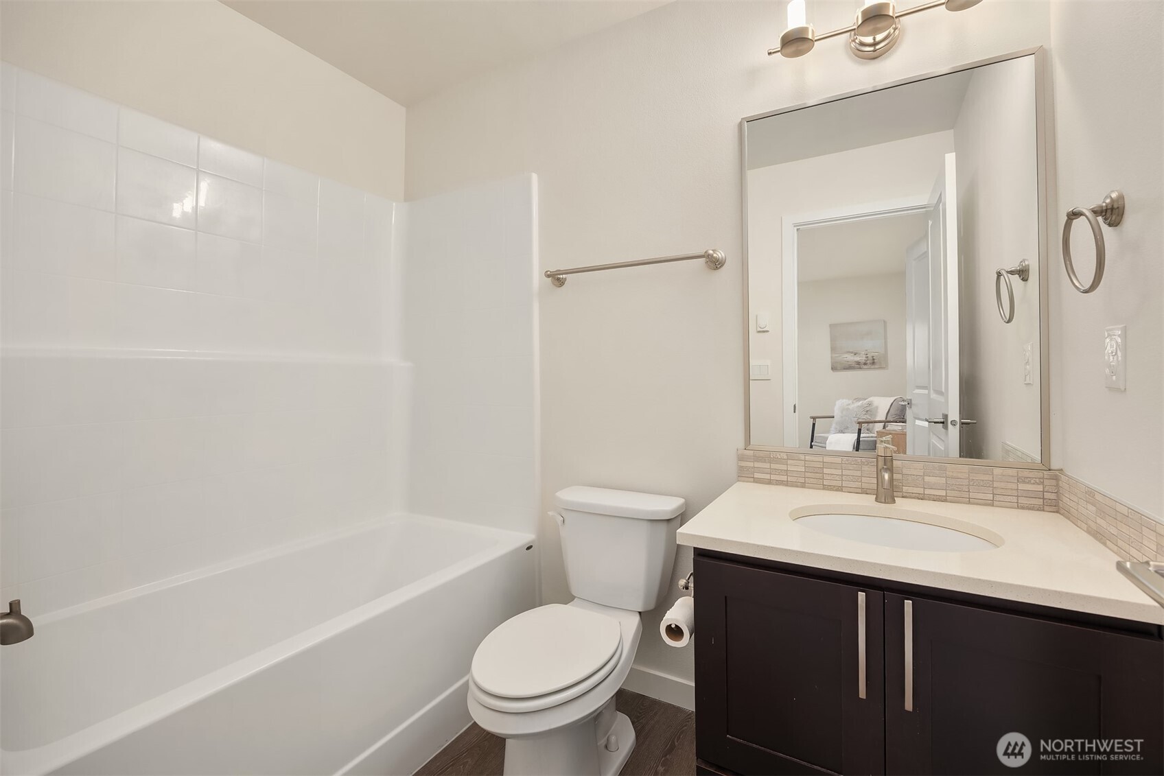 959 6th Avenue Property Photo 27