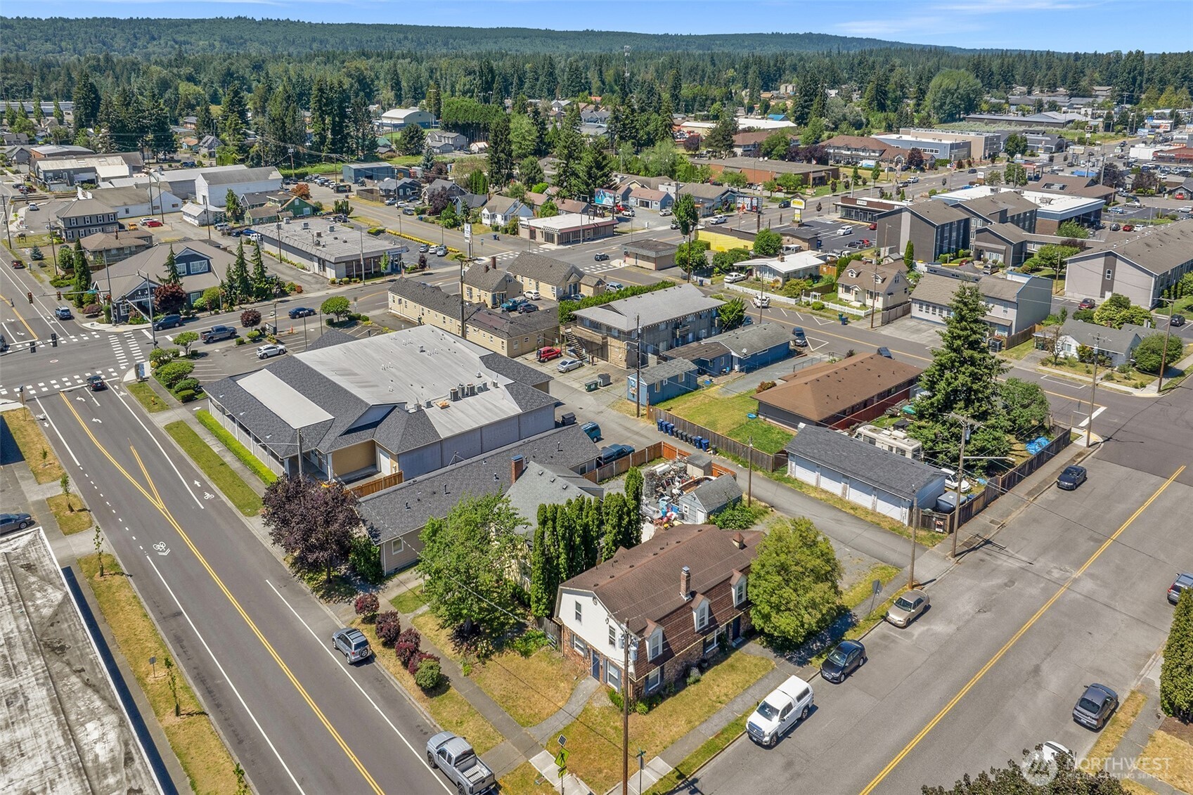 1527 8th Street Property Photo 8