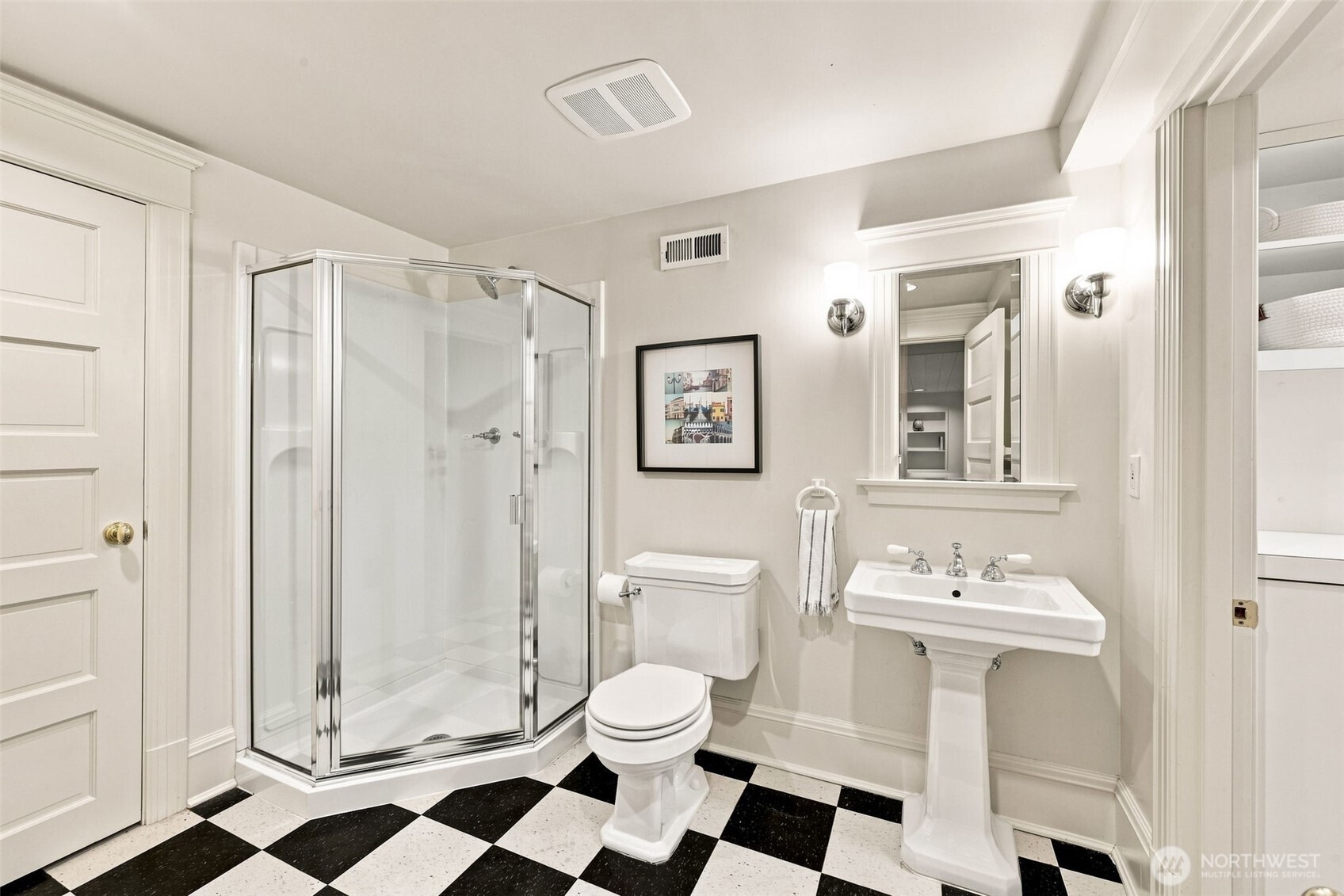 1111 Bellevue Place Property Photo 35
