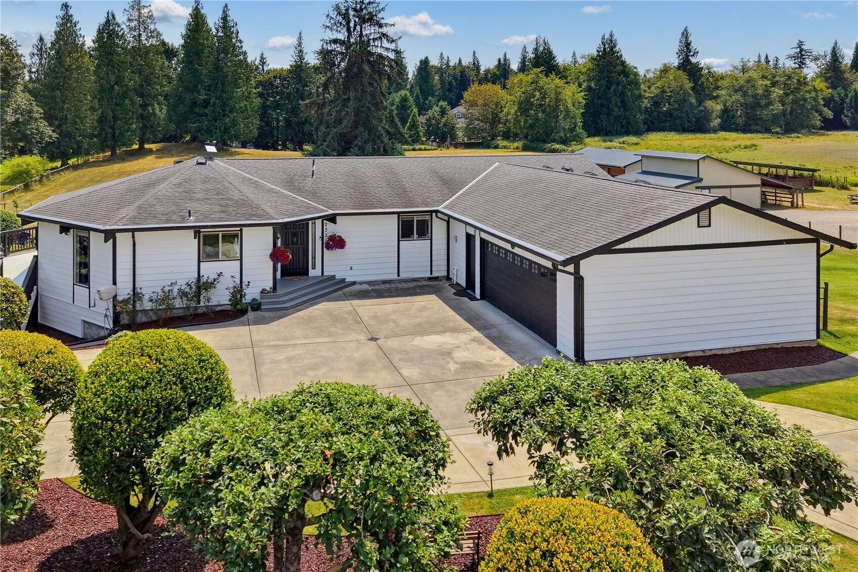 23312 54th Street Property Photo 2
