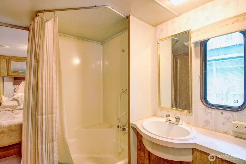 149 1 Goldrush Road Property Photo 10