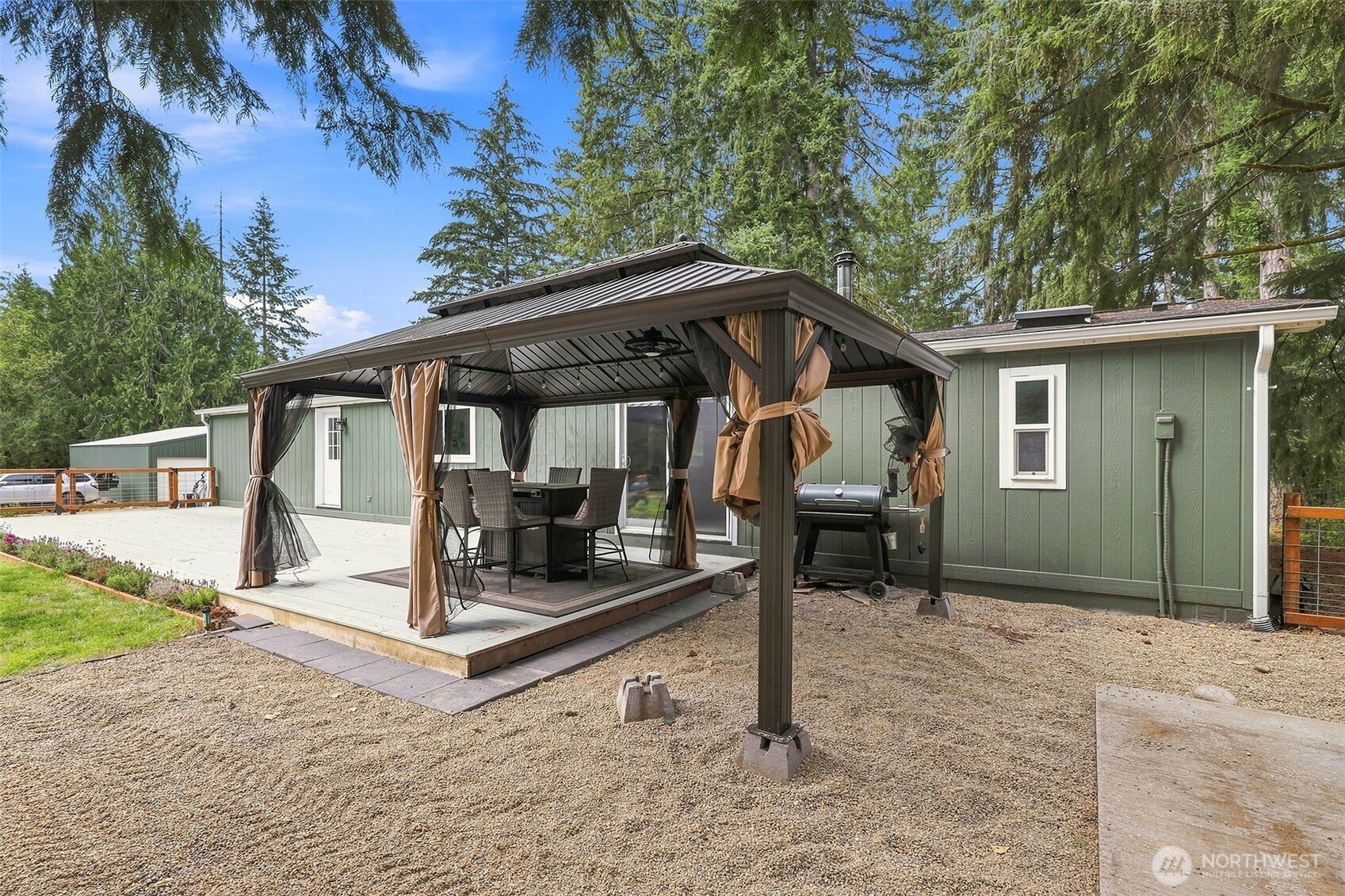 190 E Rasor Place Property Photo 18