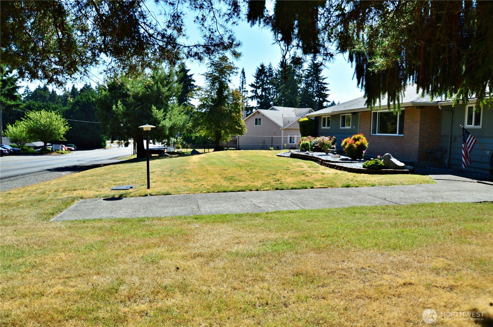 5202 96th Street Property Photo 4
