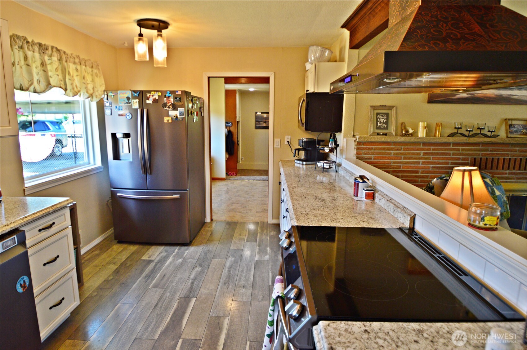 5202 96th Street Property Photo 8